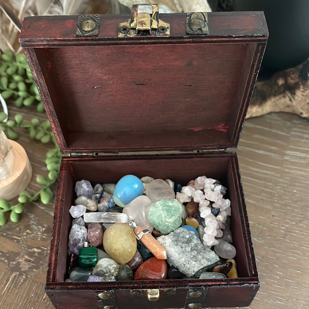 Treasure Chest Mystery Scoop | Australia | Crystal Collection | Giftbox