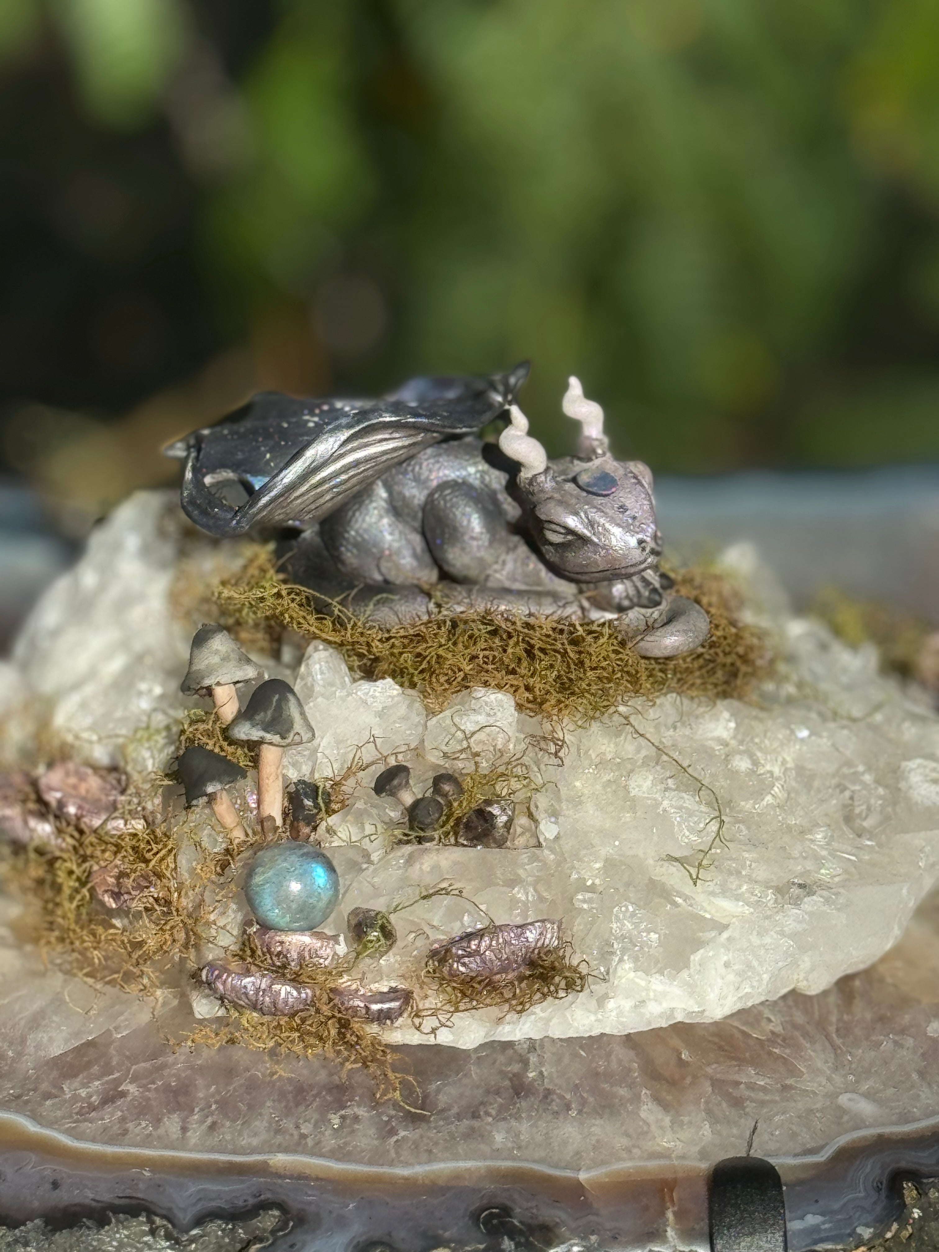 Astraeus Baby Galaxy Dragon & Crystal & Moss Bed