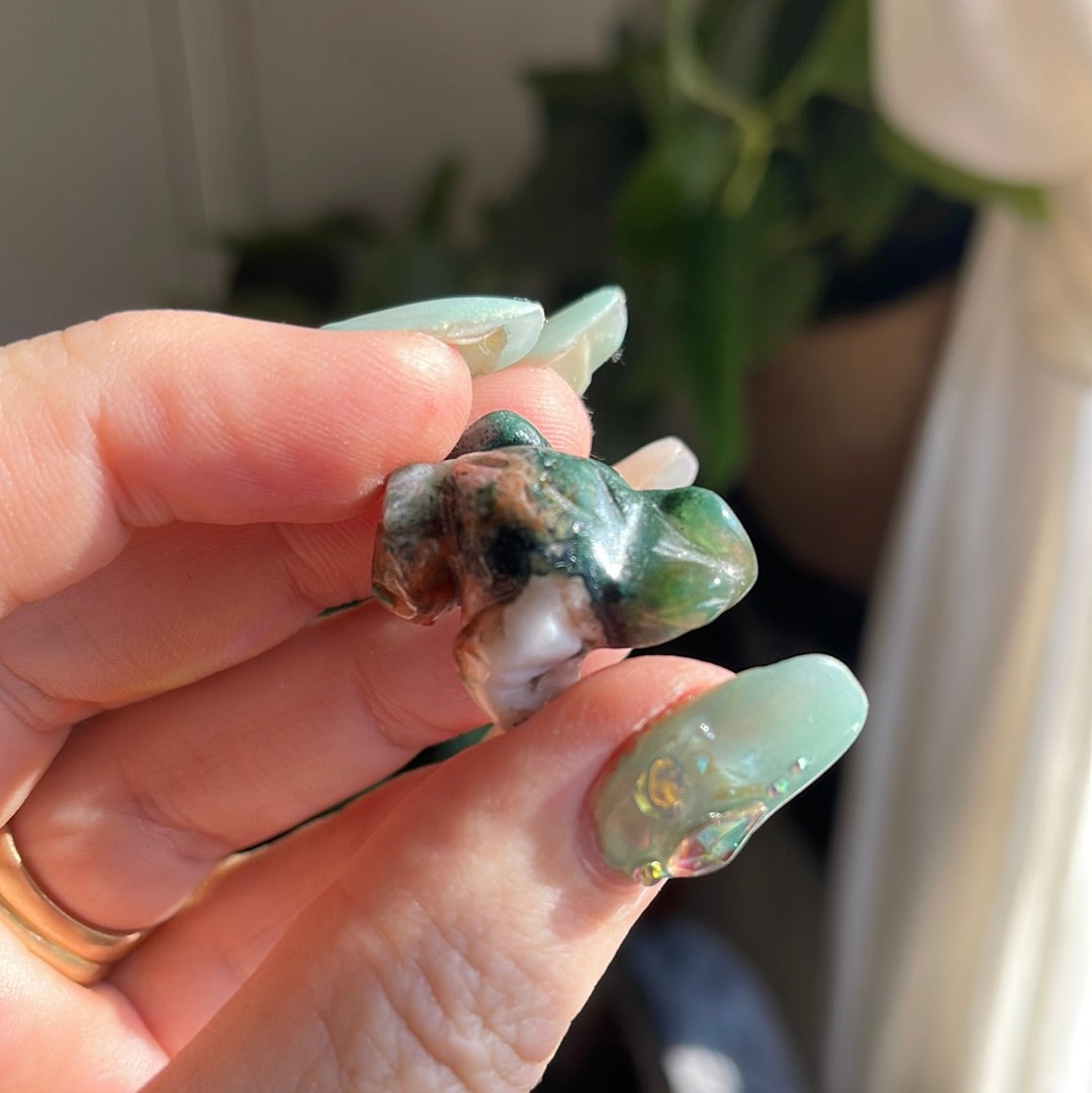 Mini Frog Carving | Different Stones Available