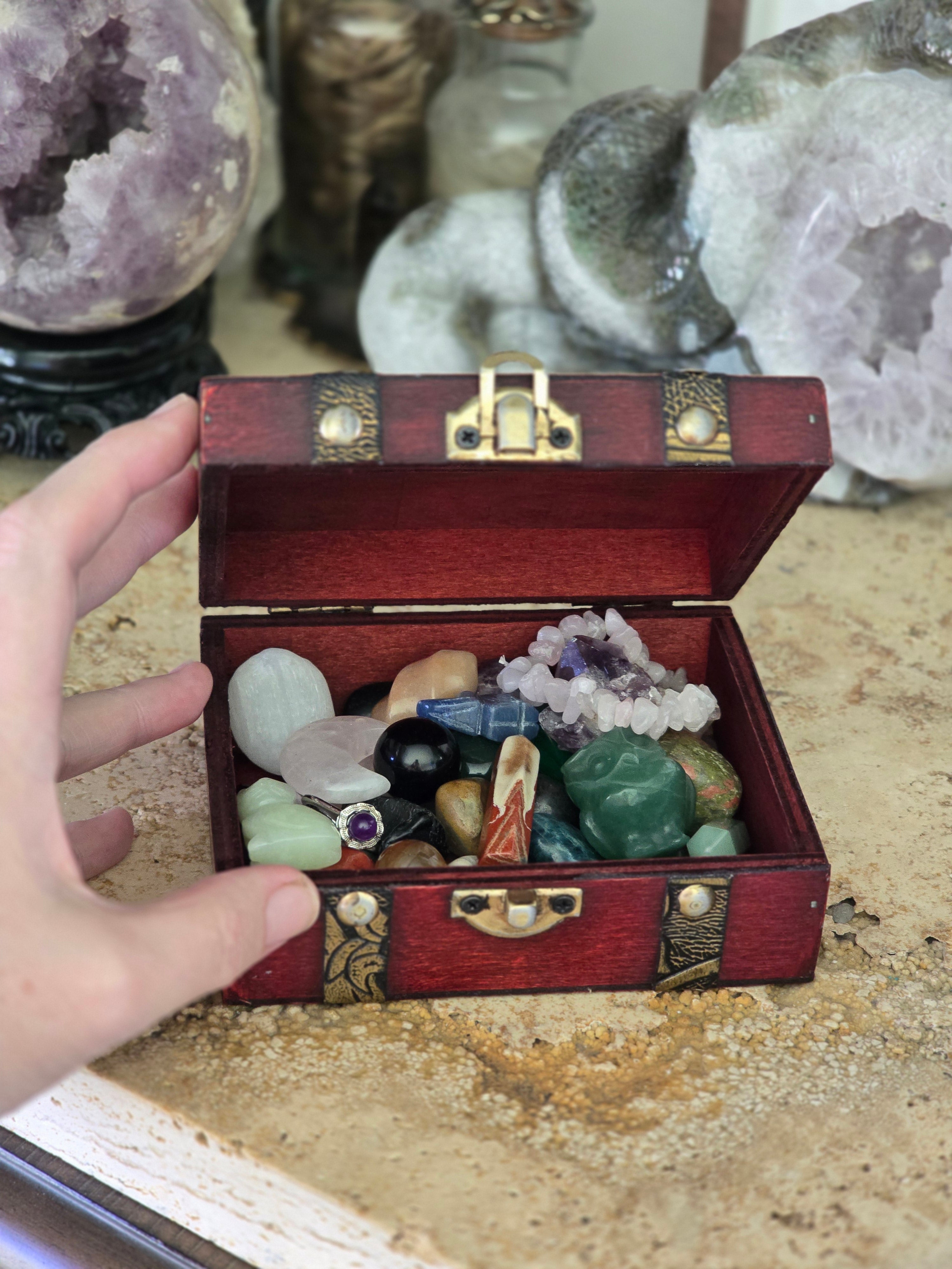 Treasure Chest Mystery Scoop | Australia | Crystal Collection | Gift Set