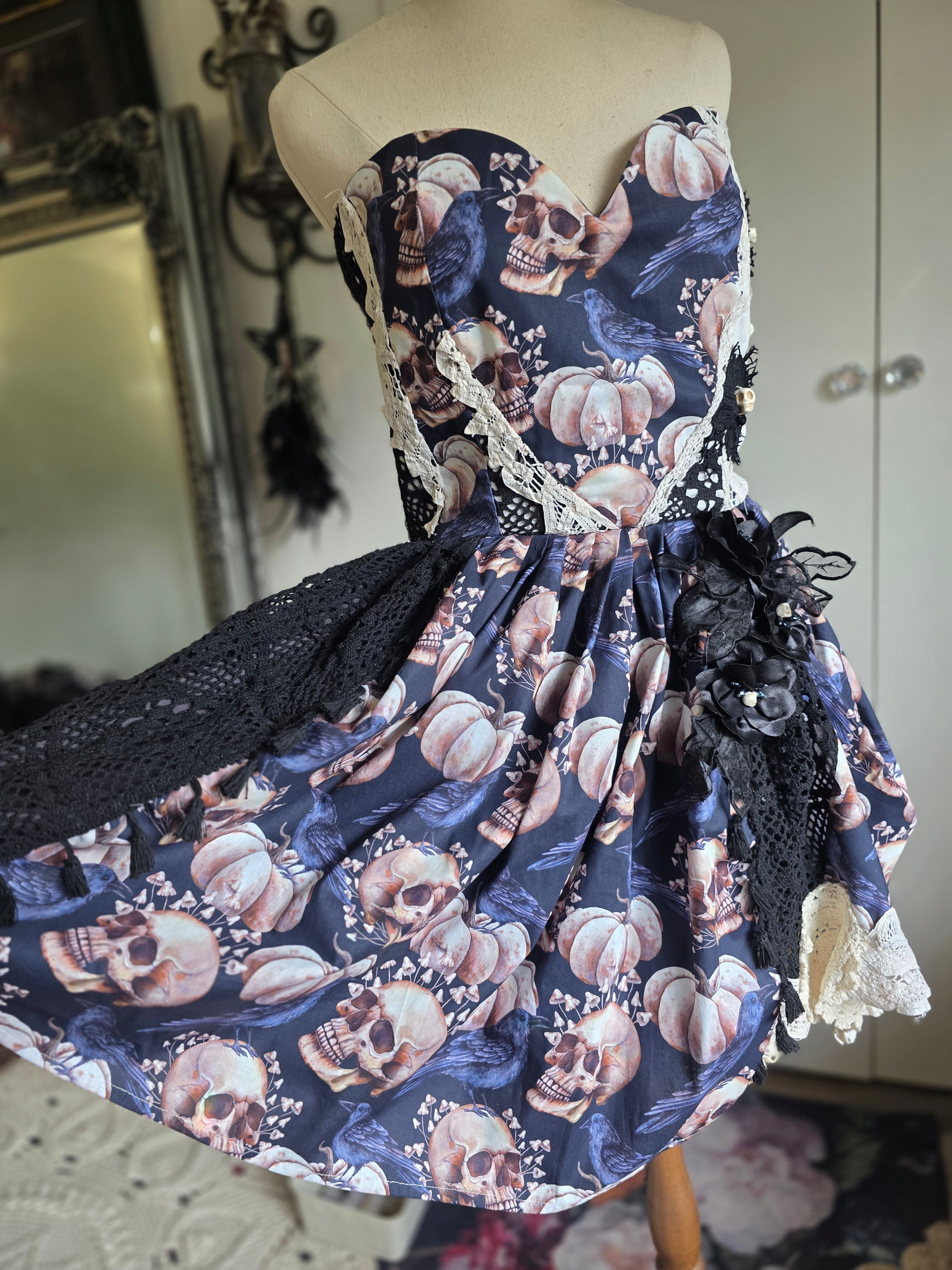 The Raven's Requiem – One of a Kind Gothic Sweetheart Dress