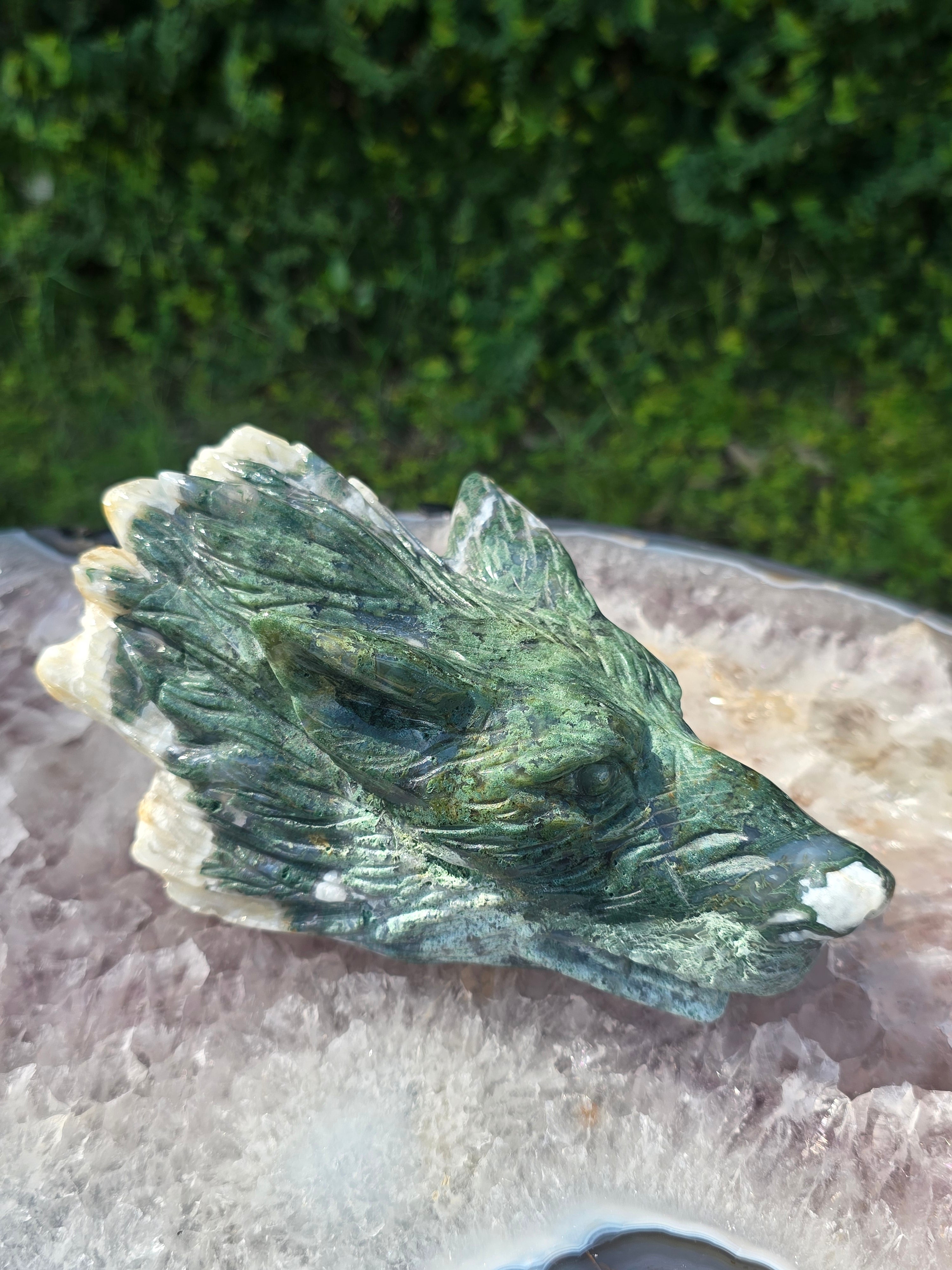 Moss Agate Wolf Head