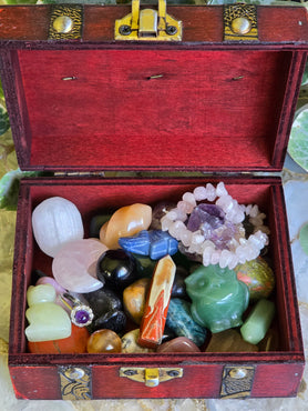 Treasure Chest Mystery Scoop | Australia | Crystal Collection | Gift Set