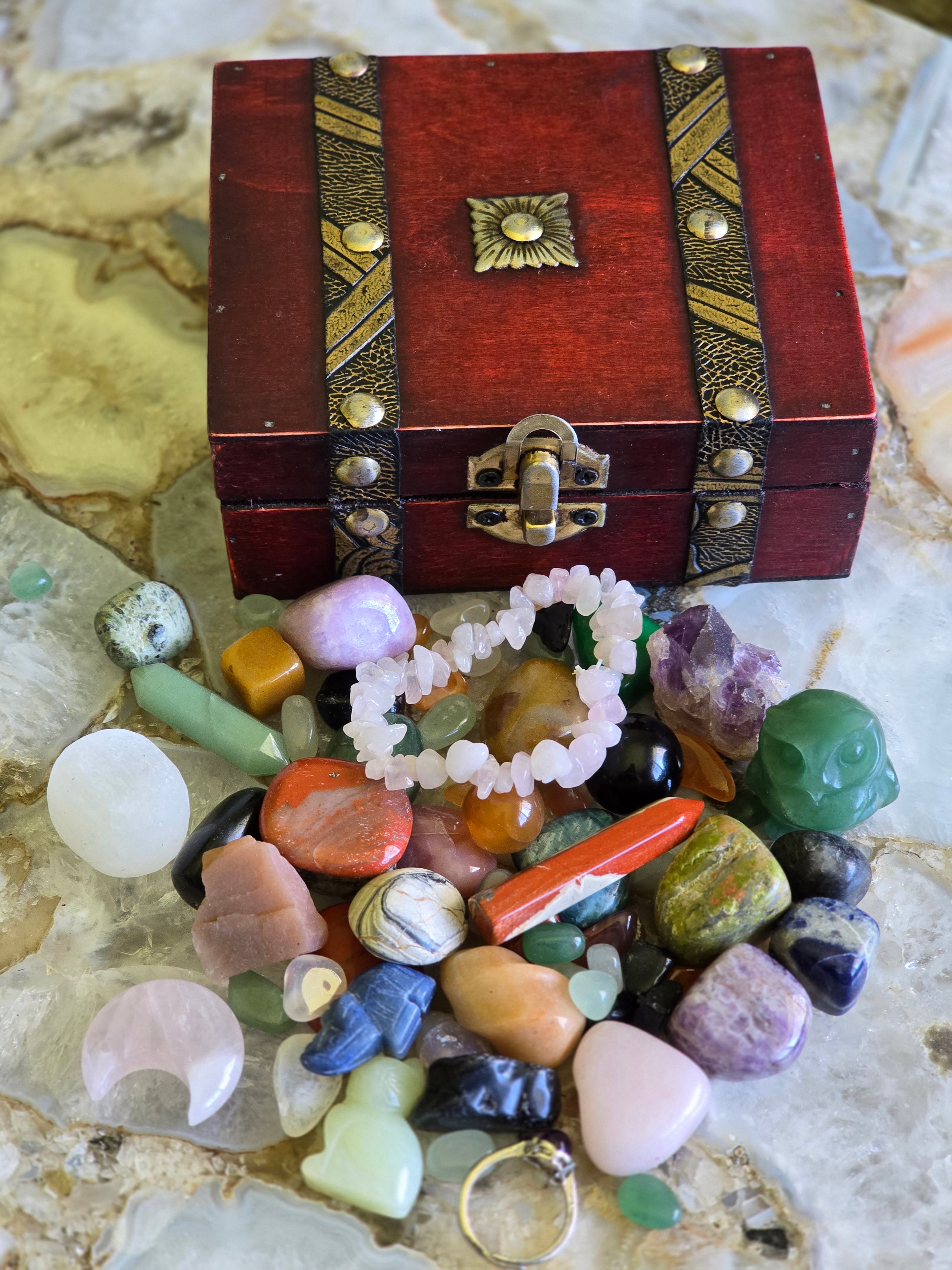 Treasure Chest Mystery Scoop | Australia | Crystal Collection | Gift Set