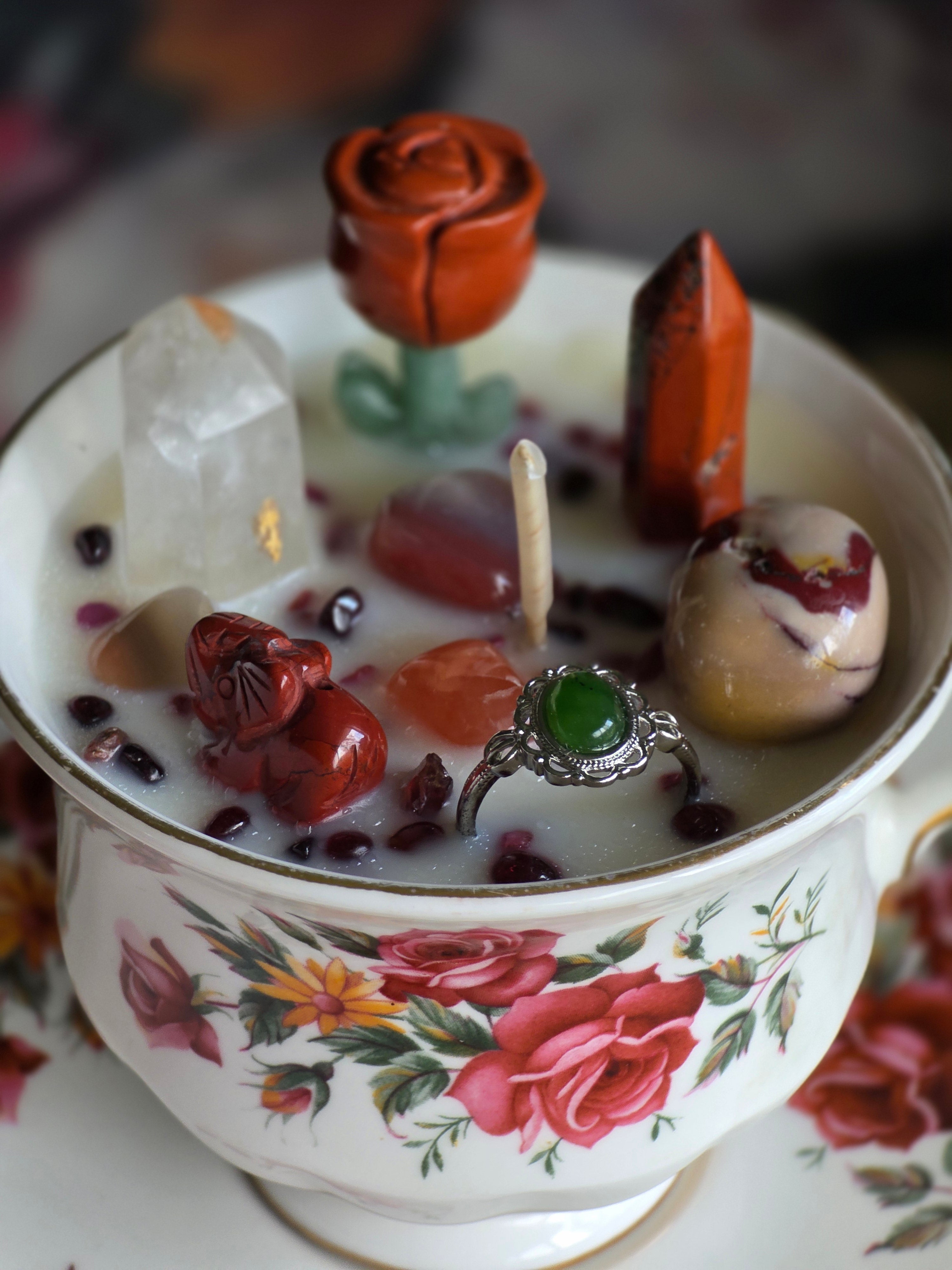 🌹 Enchanted Rose Treasure Teacup Candle