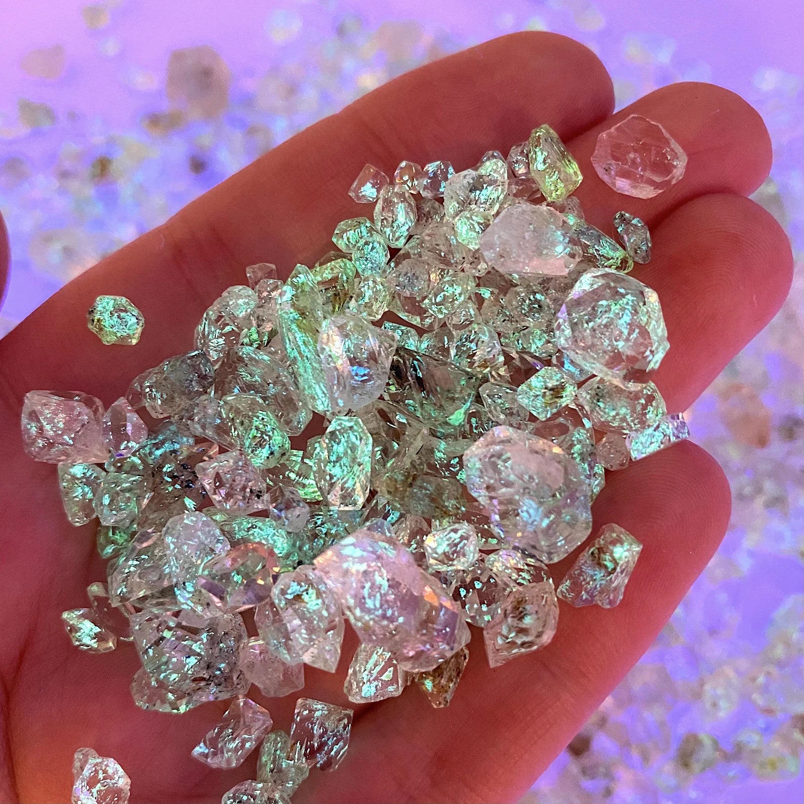 High Quality Rare Petroleum Diamond Quartz Crystals