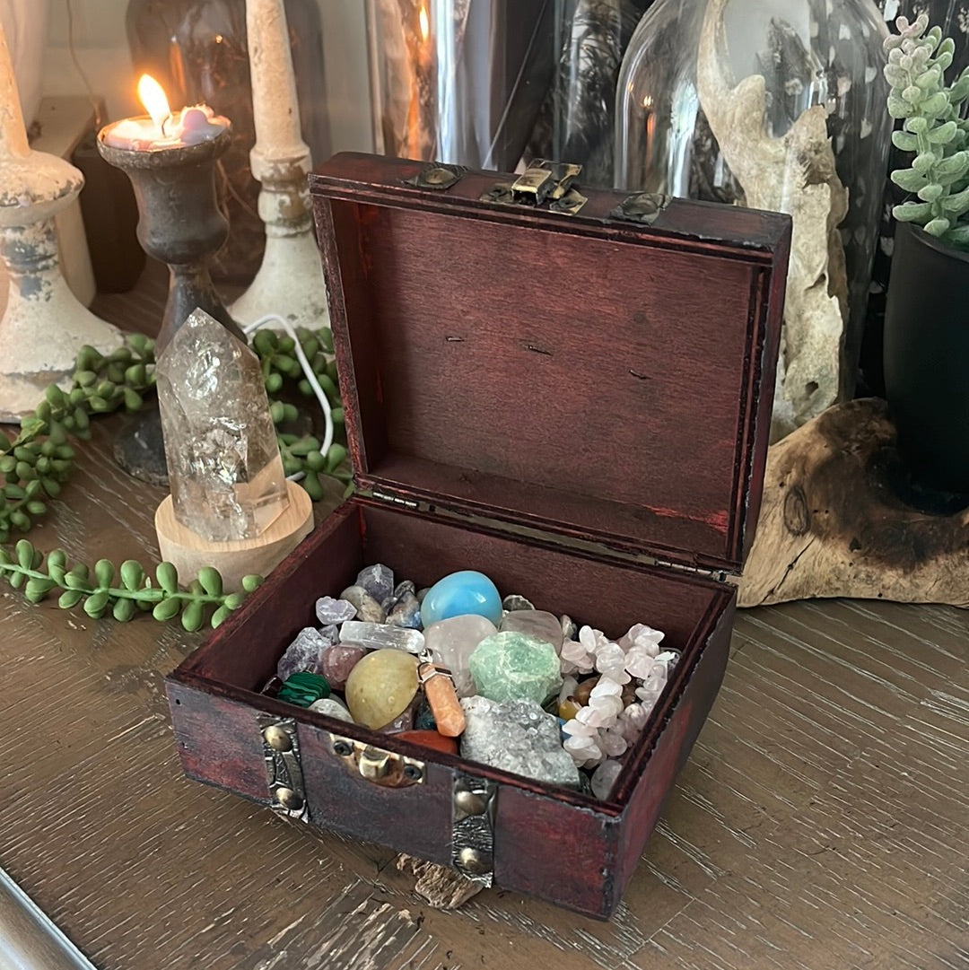 Treasure Chest Mystery Scoop | Australia | Crystal Collection | Gift Set