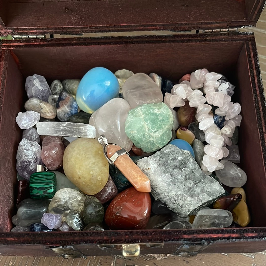 Treasure Chest Mystery Scoop | Australia | Crystal Collection | Giftbox