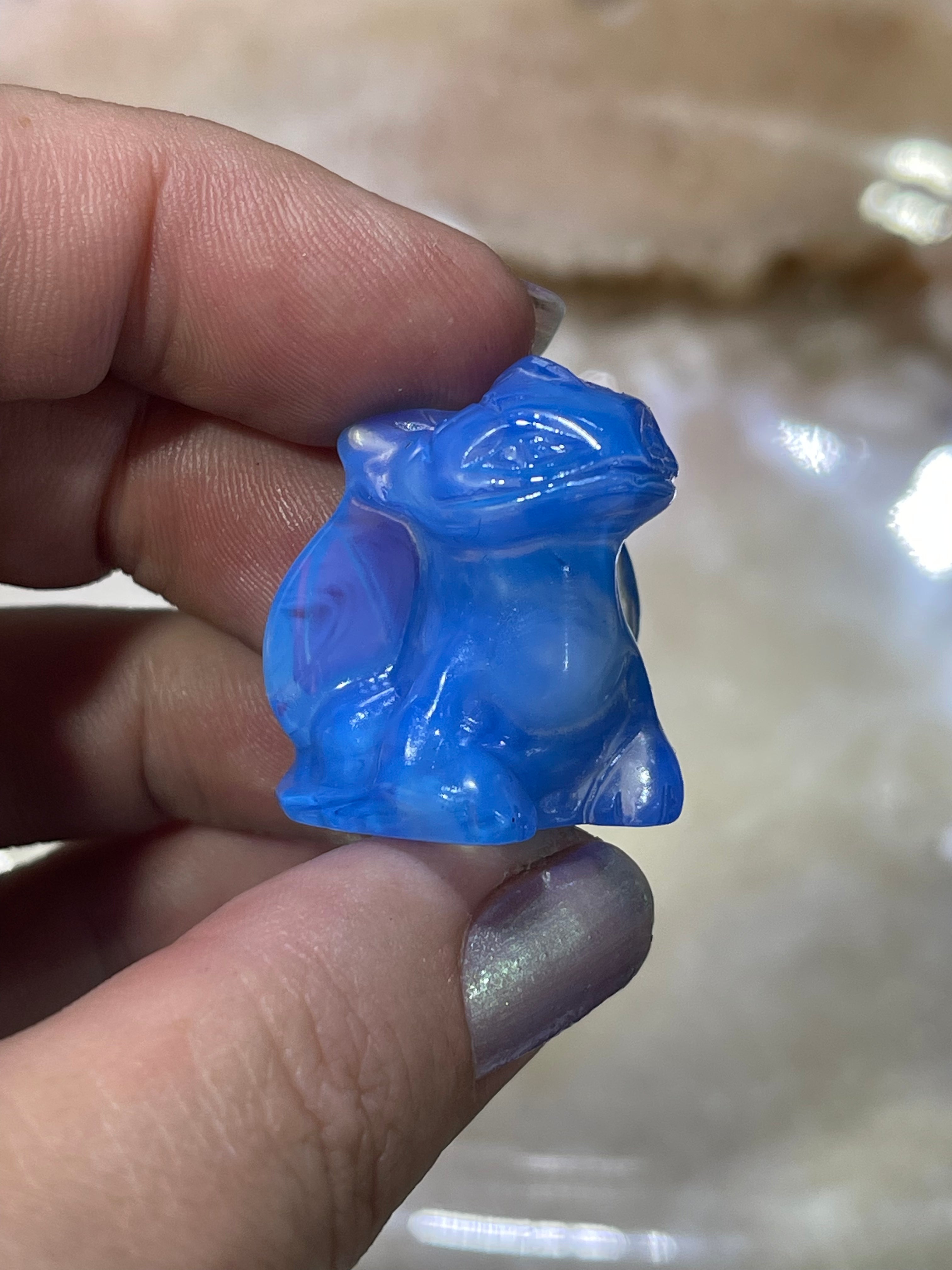 Small Toothless Crystal Carving